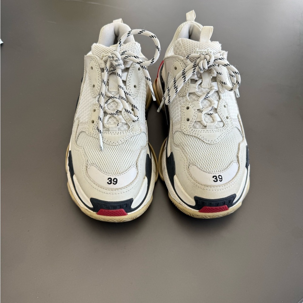 Balenciaga triple s oversized shoes woman’s size 39 in great condition - Picture 4 of 5